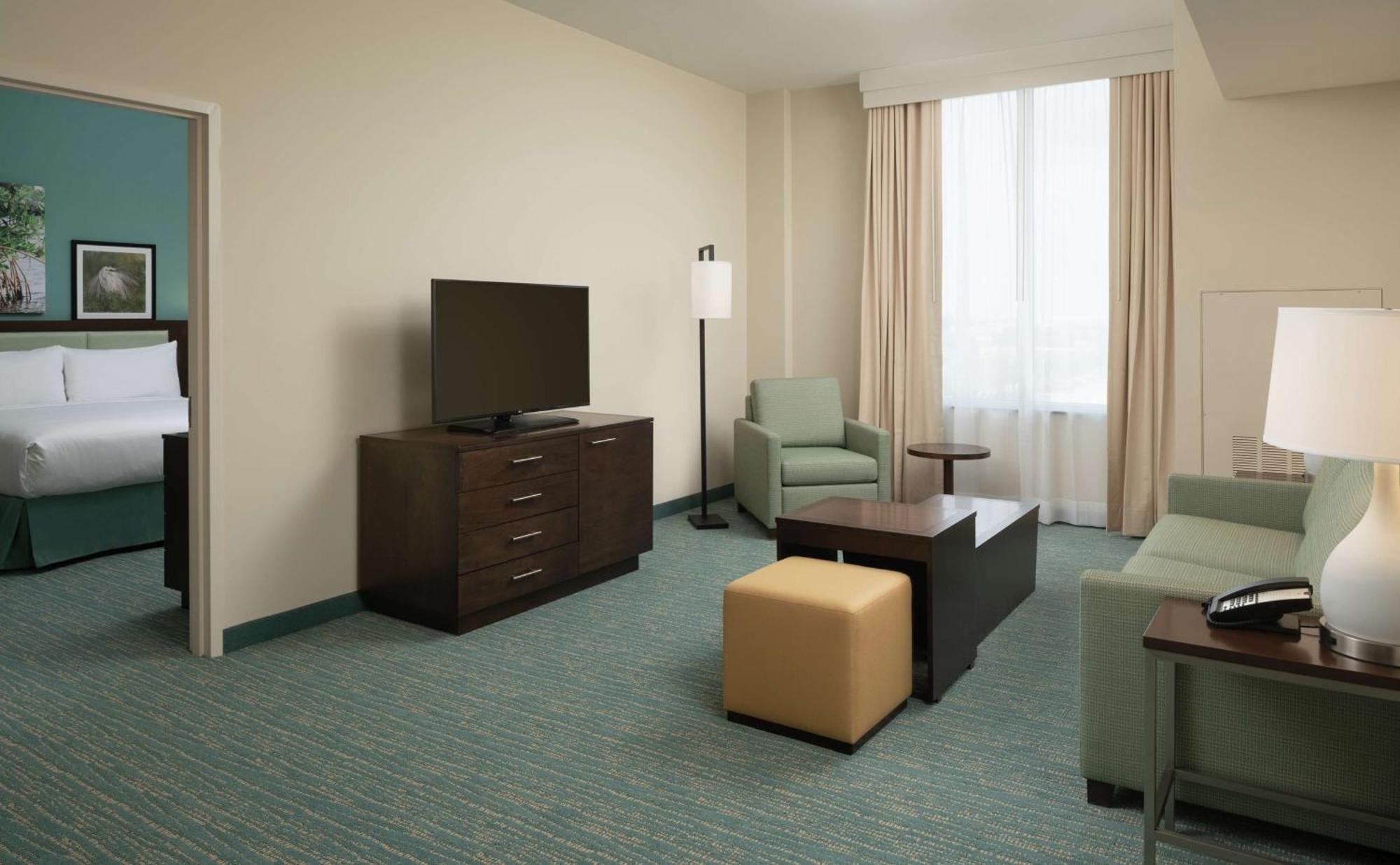 Hotel Doubletree By Hilton Miami Doral à Sweetwater Extérieur photo