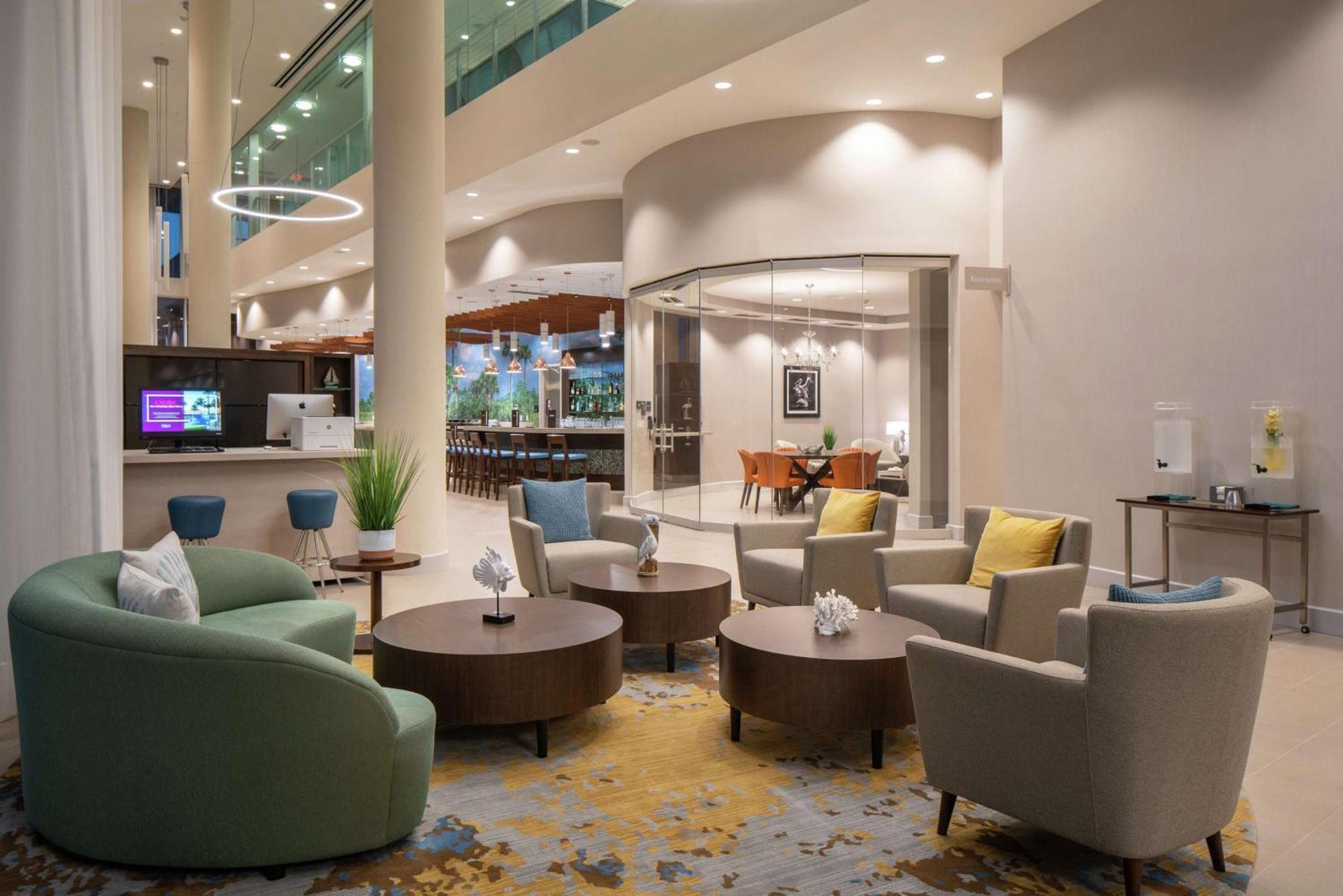 Hotel Doubletree By Hilton Miami Doral à Sweetwater Extérieur photo